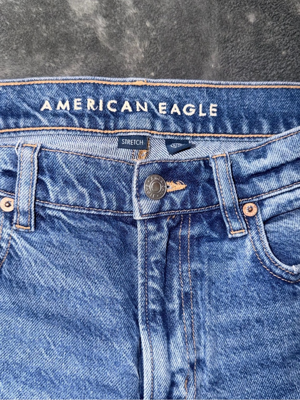 AEO Distressed High-Rise Blue Jeans - Picture 3 of 5